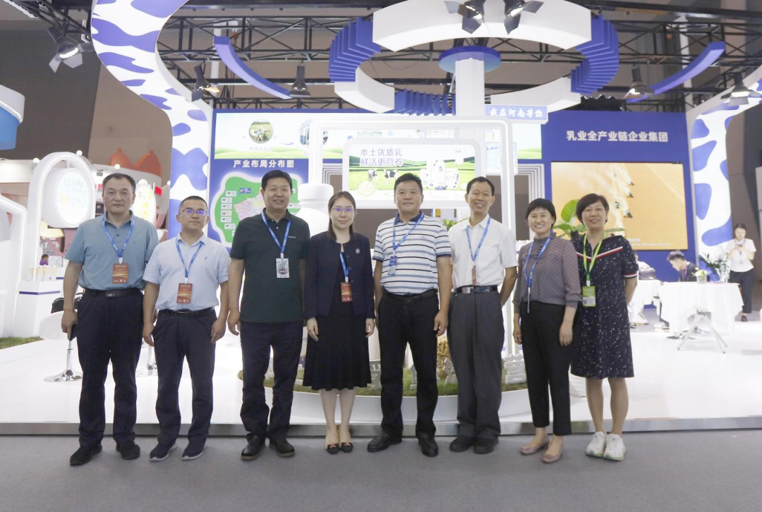 啟航新征程 點(diǎn)亮新賽道丨花花牛乳業(yè)集團(tuán)參加第十四屆中國奶業(yè)大會(huì)暨D20峰會(huì)，榮獲“中國乳制品生產(chǎn)企業(yè)現(xiàn)代化等級5A級”評定殊榮