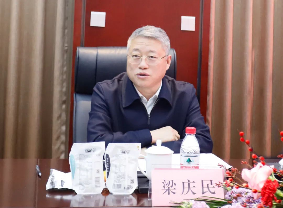 新年開新局 合作促發(fā)展丨佳木斯市委常委、副市長閆志剛一行蒞臨花花牛乳業(yè)集團(tuán)及佳田企業(yè)考察座談