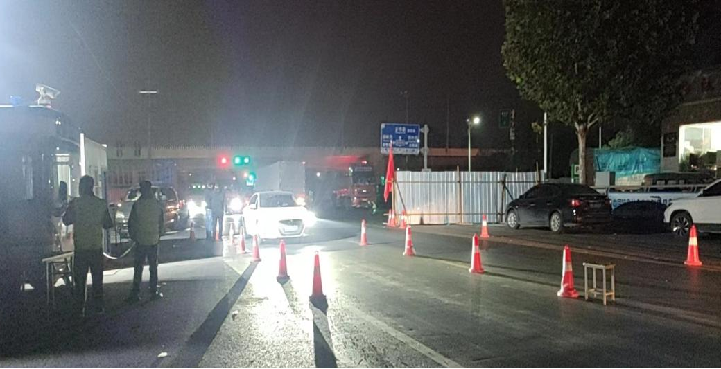 @全體花花牛人：請珍惜你的崗位，請善待我們共同的“花花?！保? style=