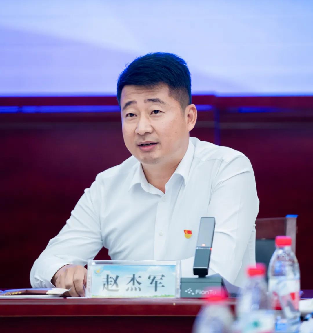 花花牛| 蘭考縣人民政府與蒙牛、花花牛達成戰(zhàn)略合作 助力河南奶業(yè)高質量發(fā)展