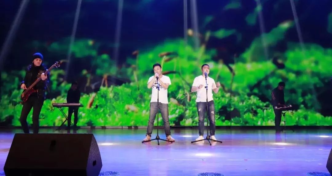 “贏在2019”，花花牛乳業(yè)集團2019年新春晚會盛大開幕