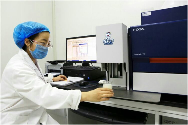 走進(jìn)工廠(chǎng)