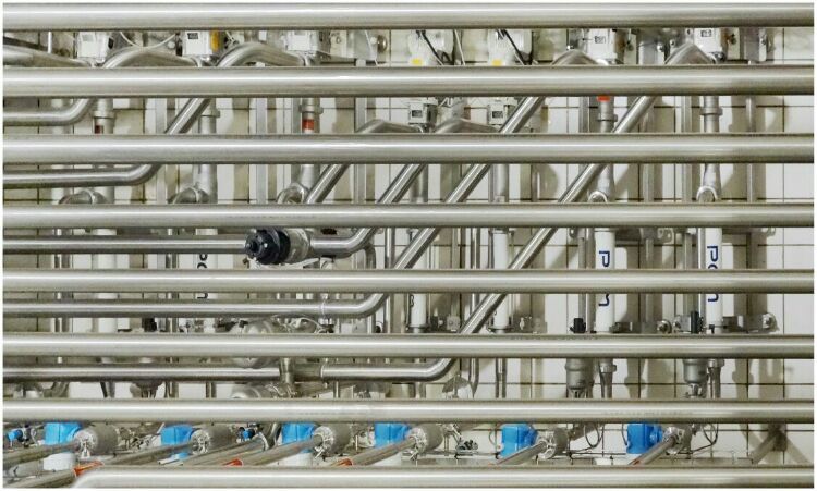 走進(jìn)工廠(chǎng)