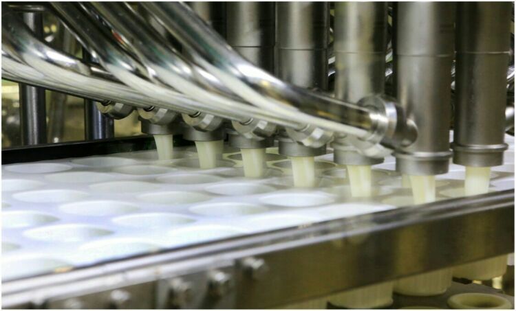 走進(jìn)工廠(chǎng)