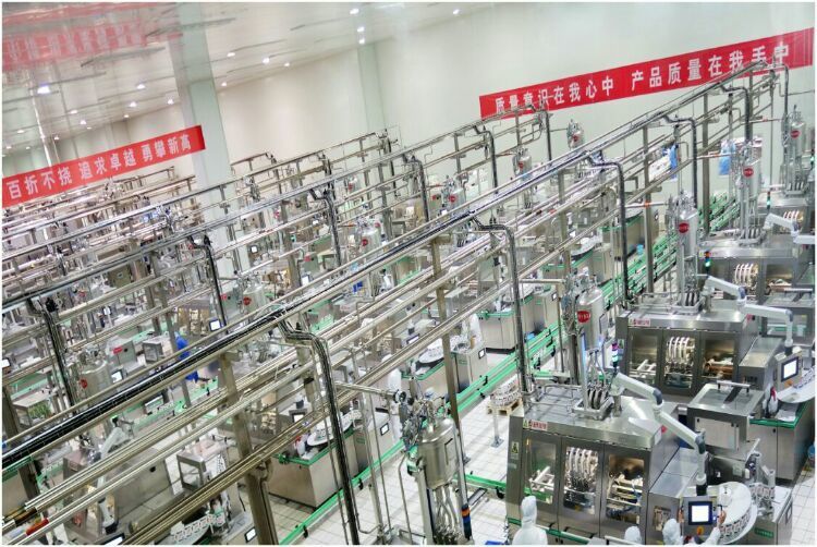 走進(jìn)工廠(chǎng)