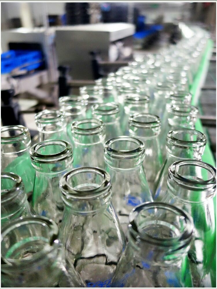 走進(jìn)工廠(chǎng)