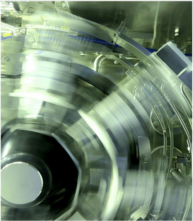 走進(jìn)工廠(chǎng)