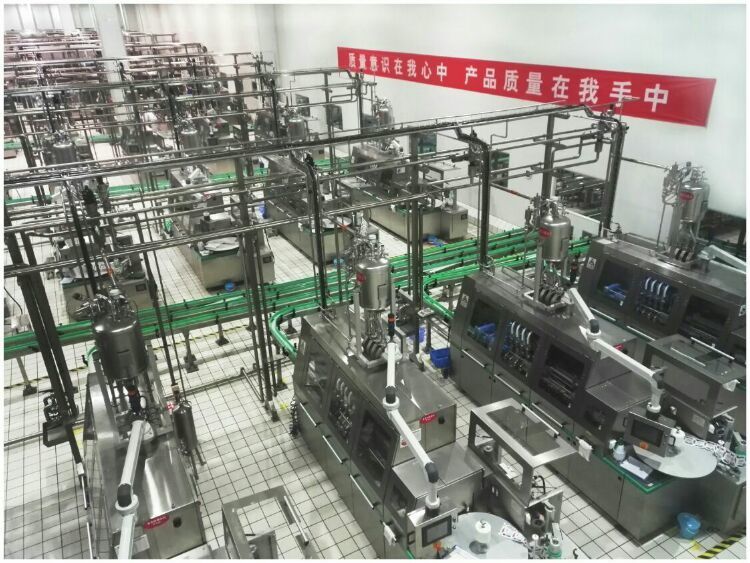 走進(jìn)工廠(chǎng)